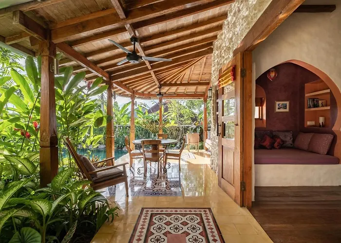 Casa Mila - 4br Luxury Family 5 Min From - Bali Canggu