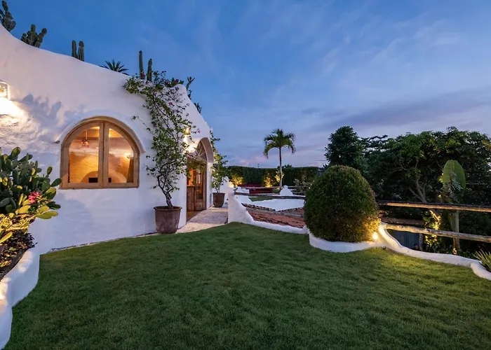 Casa Mila - 4br Luxury Family 5 Min From - Bali Villa *