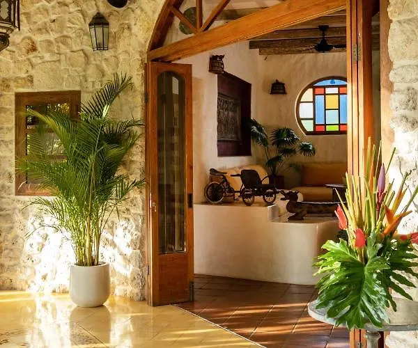 Casa Mila - 4br Luxury Family 5 Min From - Bali