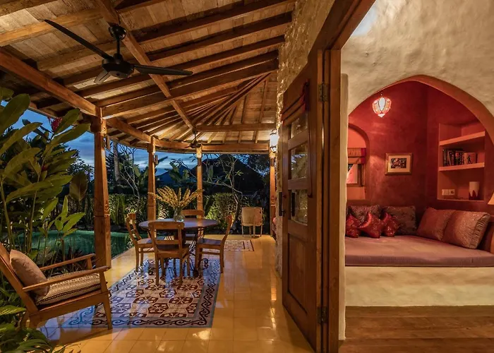 Casa Mila - 4br Luxury Family 5 Min From - Bali Canggu