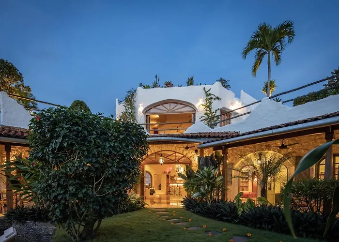 Casa Mila - 4br Luxury Family 5 Min From - Bali *